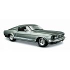 Model kompozytowy Ford Mustang GT 1967 1/24 szary